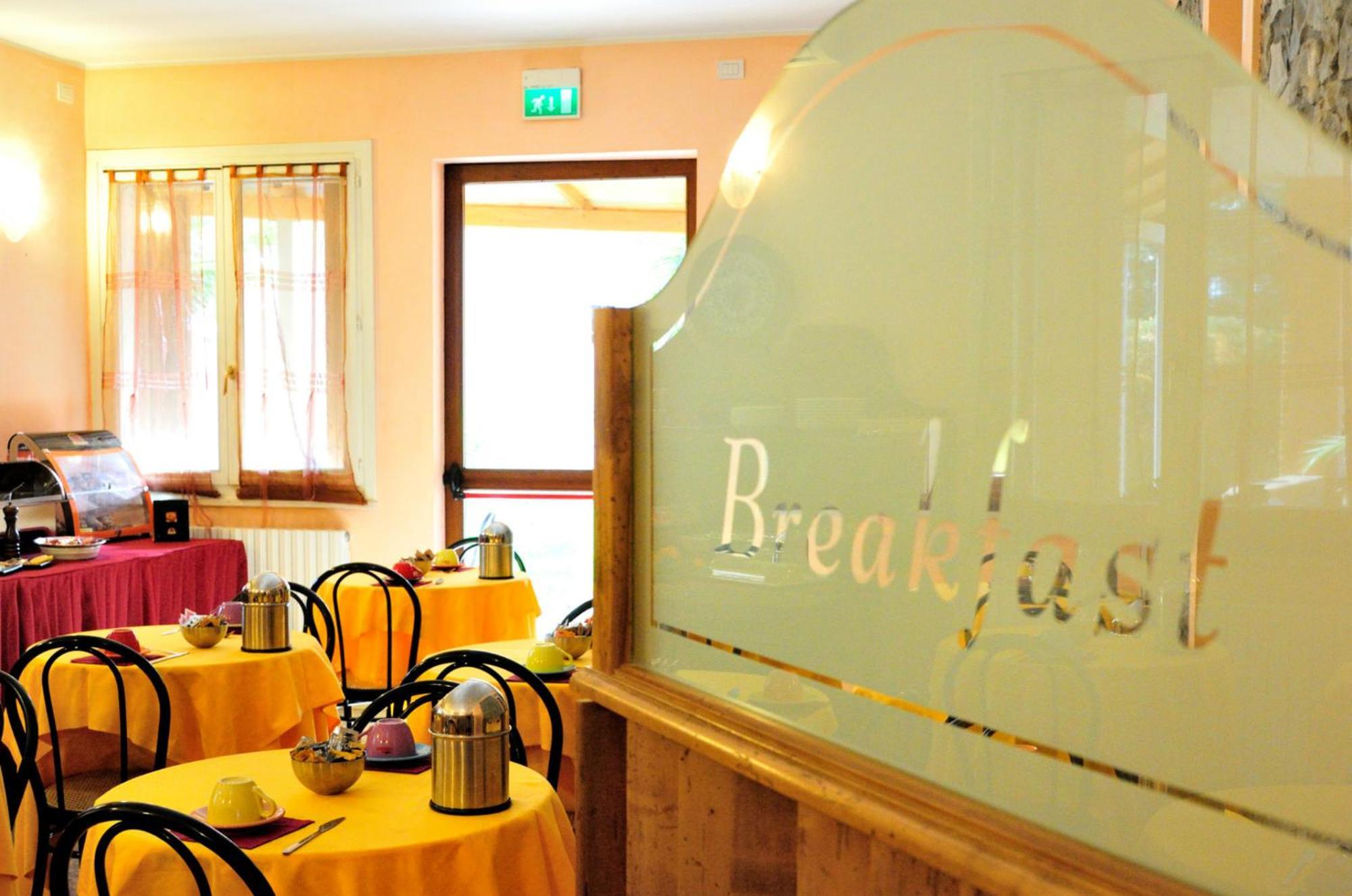Hotel Molinari 3*